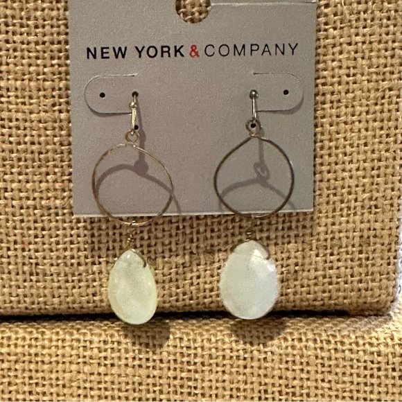 NWT 2 pairs of Earrings- gold tone dangles w/ beads by MIXIT Color & NY & Co. - Picture 8 of 10